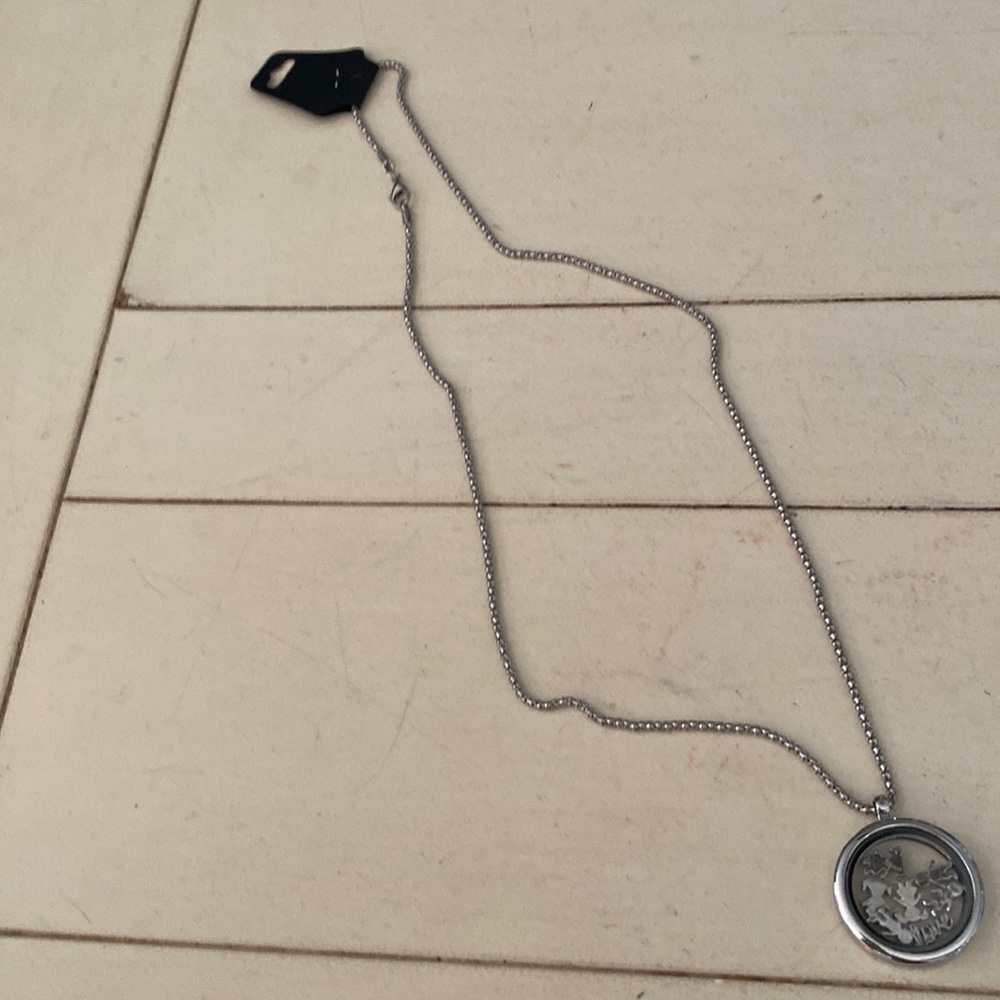 Fashion Jewelry Grandmas’ necklace. New.